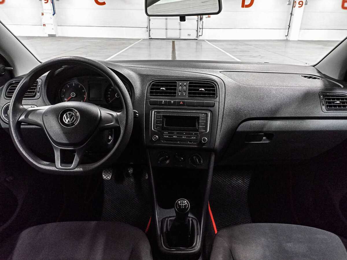 Volkswagen Polo с пробегом — 2019 год. Фото: #12