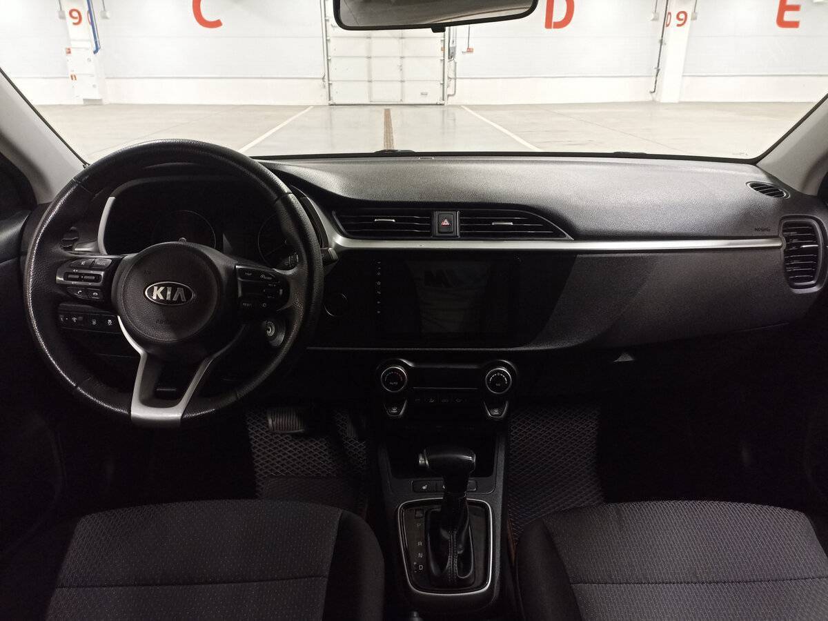 Kia Rio с пробегом — 2020 год. Фото: #13