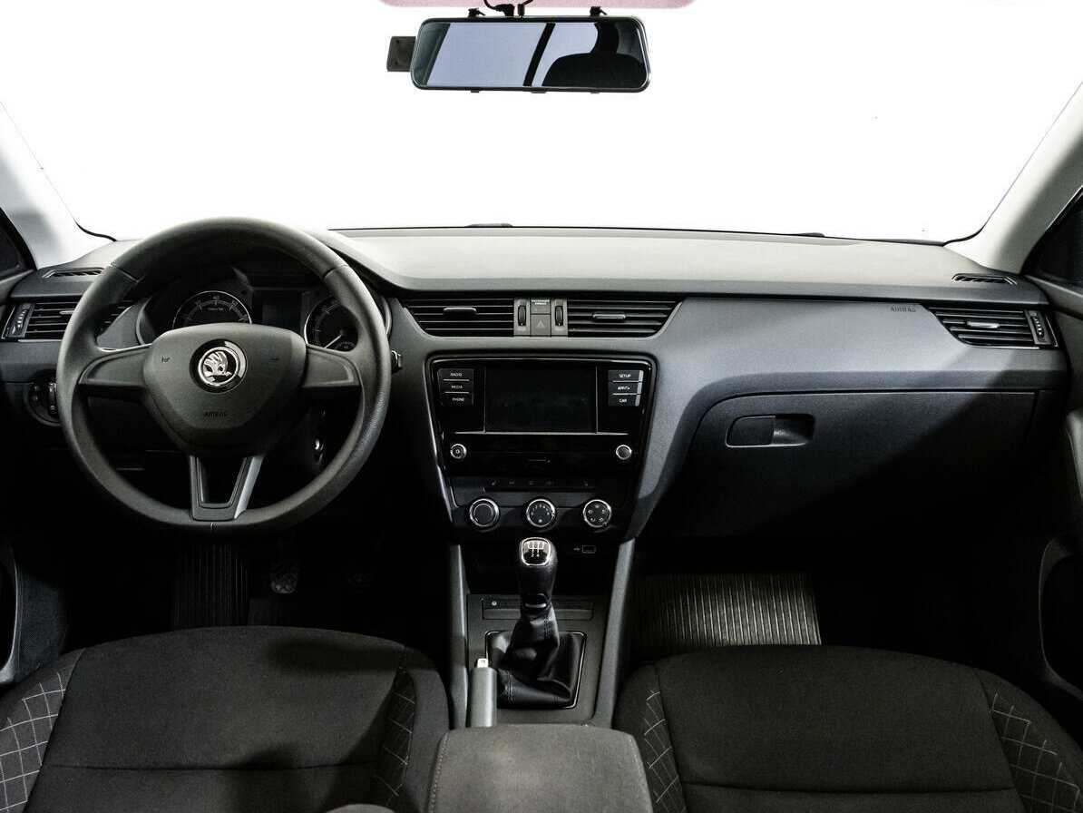 Skoda Octavia с пробегом — 2020 год. Фото: #7