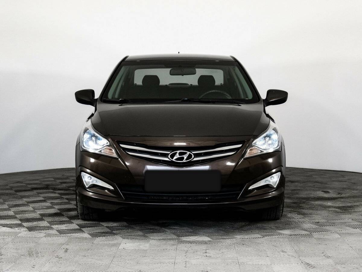 Hyundai Solaris с пробегом — 2016 год. Фото: #1