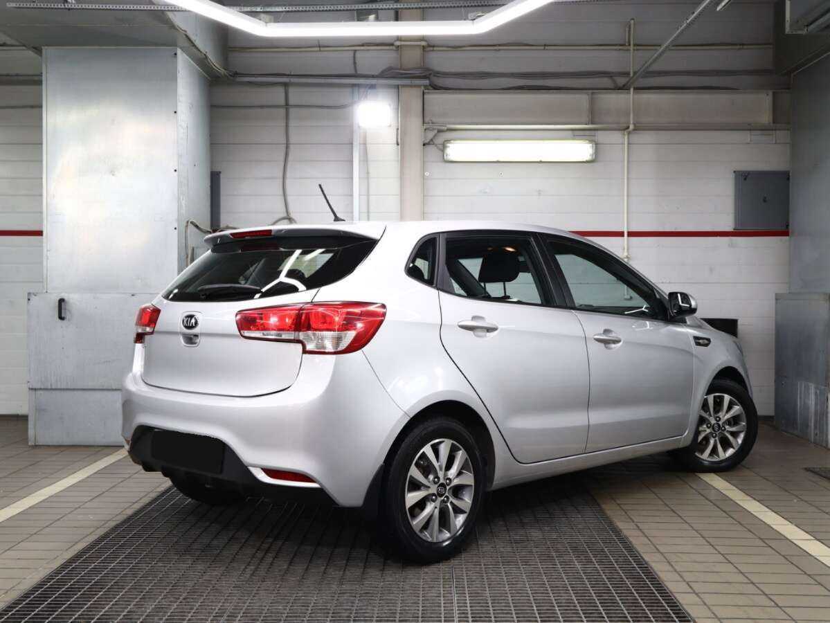 Kia Rio с пробегом — 2015 год. Фото: #1