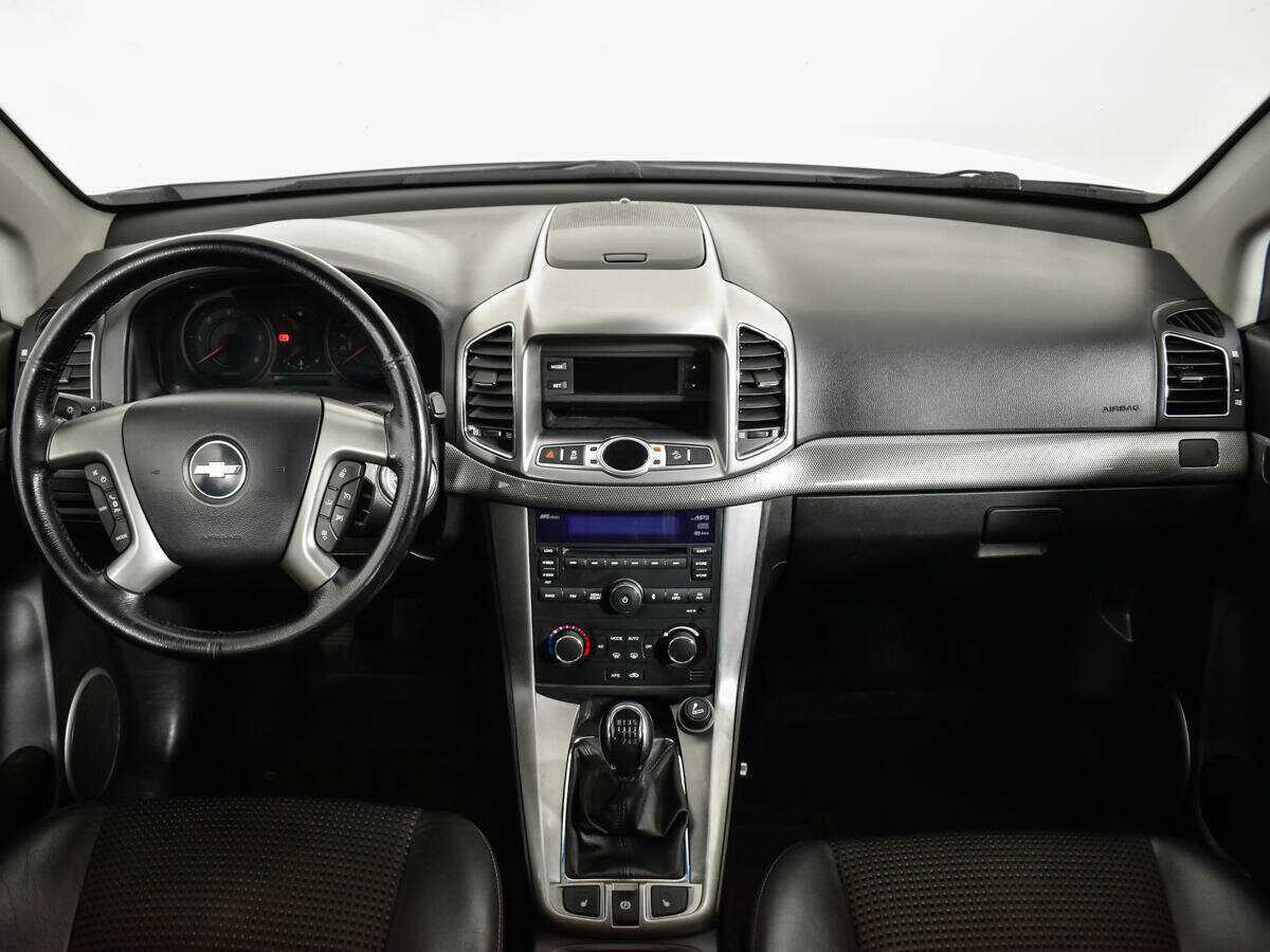 Chevrolet Captiva с пробегом — 2012 год. Фото: #11