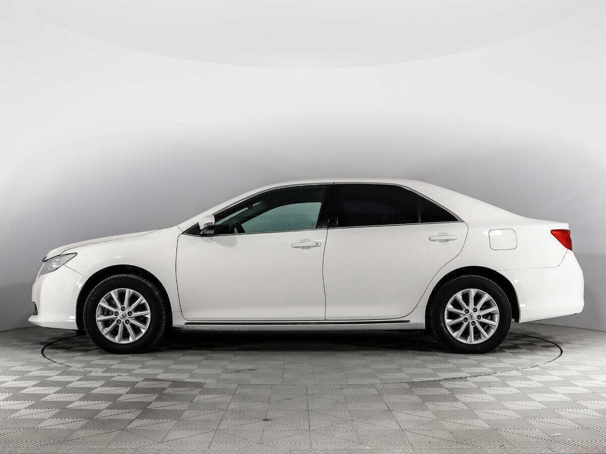 Toyota Camry с пробегом — 2014 год. Фото: #7