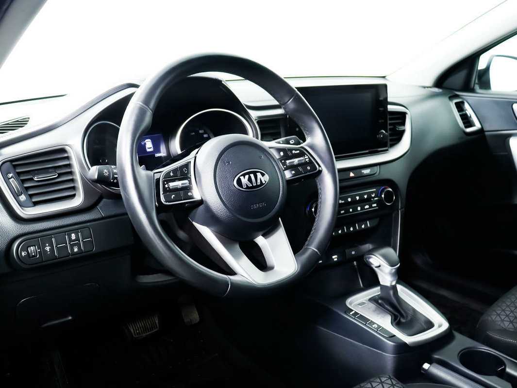 Kia XCeed с пробегом — 2020 год. Фото: #12