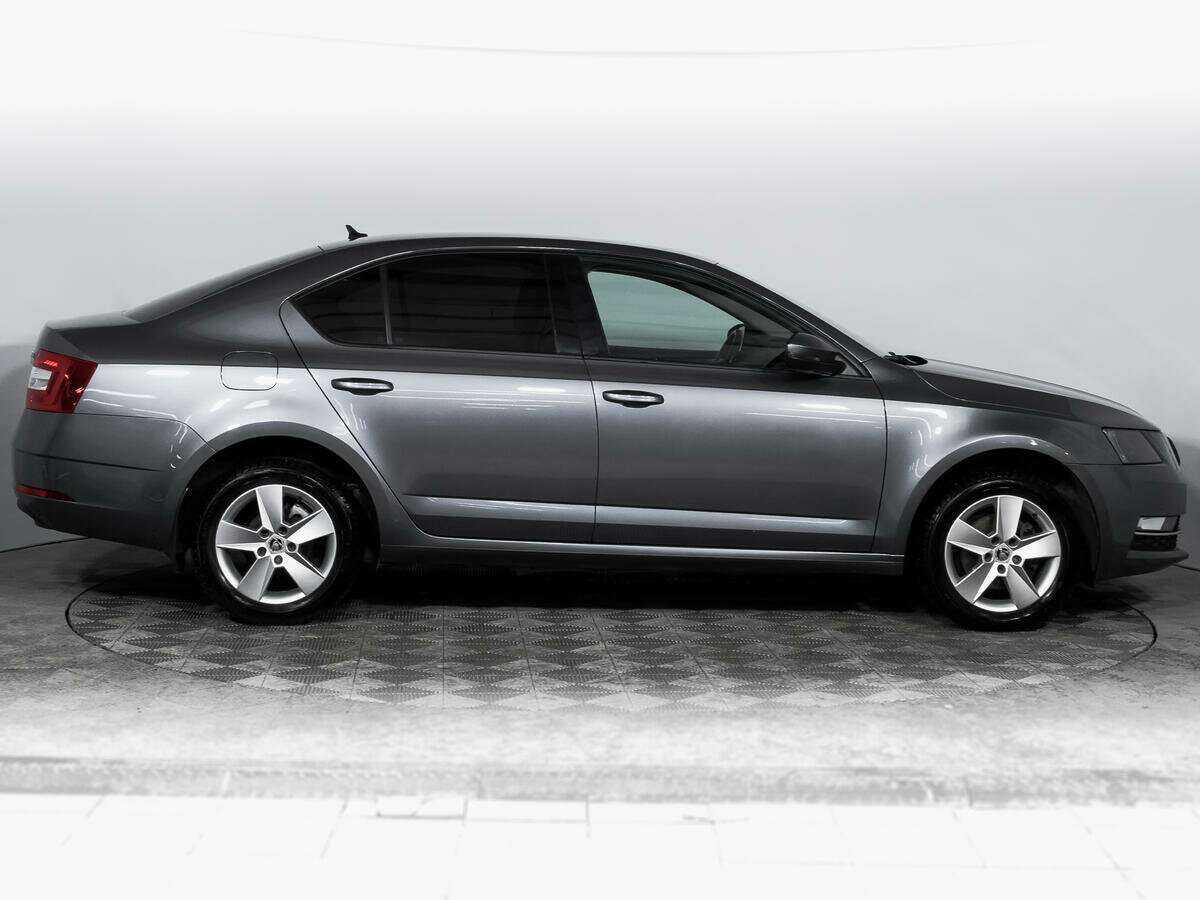 Skoda Octavia с пробегом — 2018 год. Фото: #3