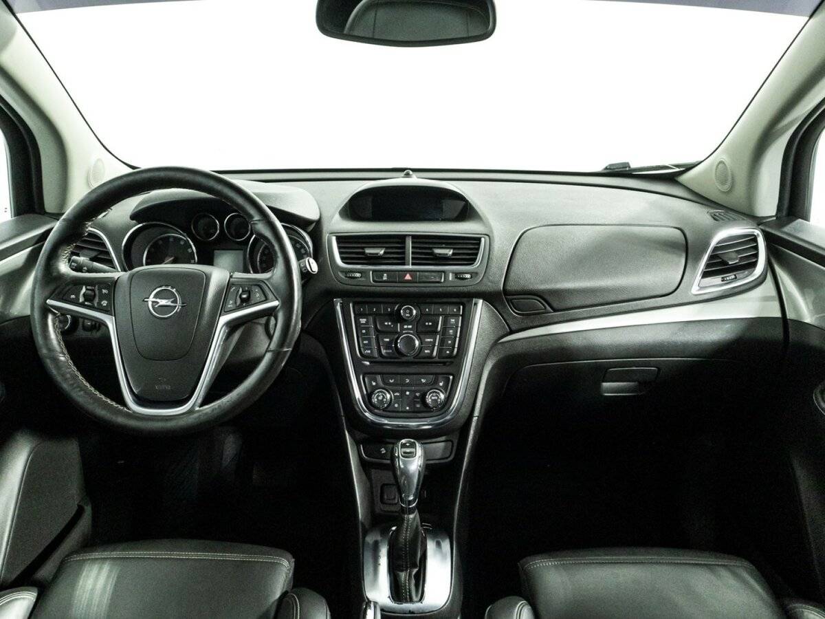 Opel Mokka с пробегом — 2012 год. Фото: #12