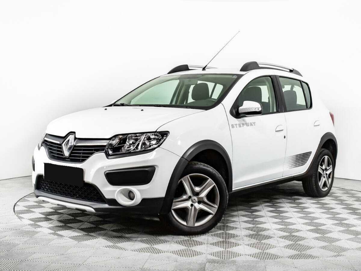 Renault Sandero с пробегом — 2017 год. Посмотреть фото