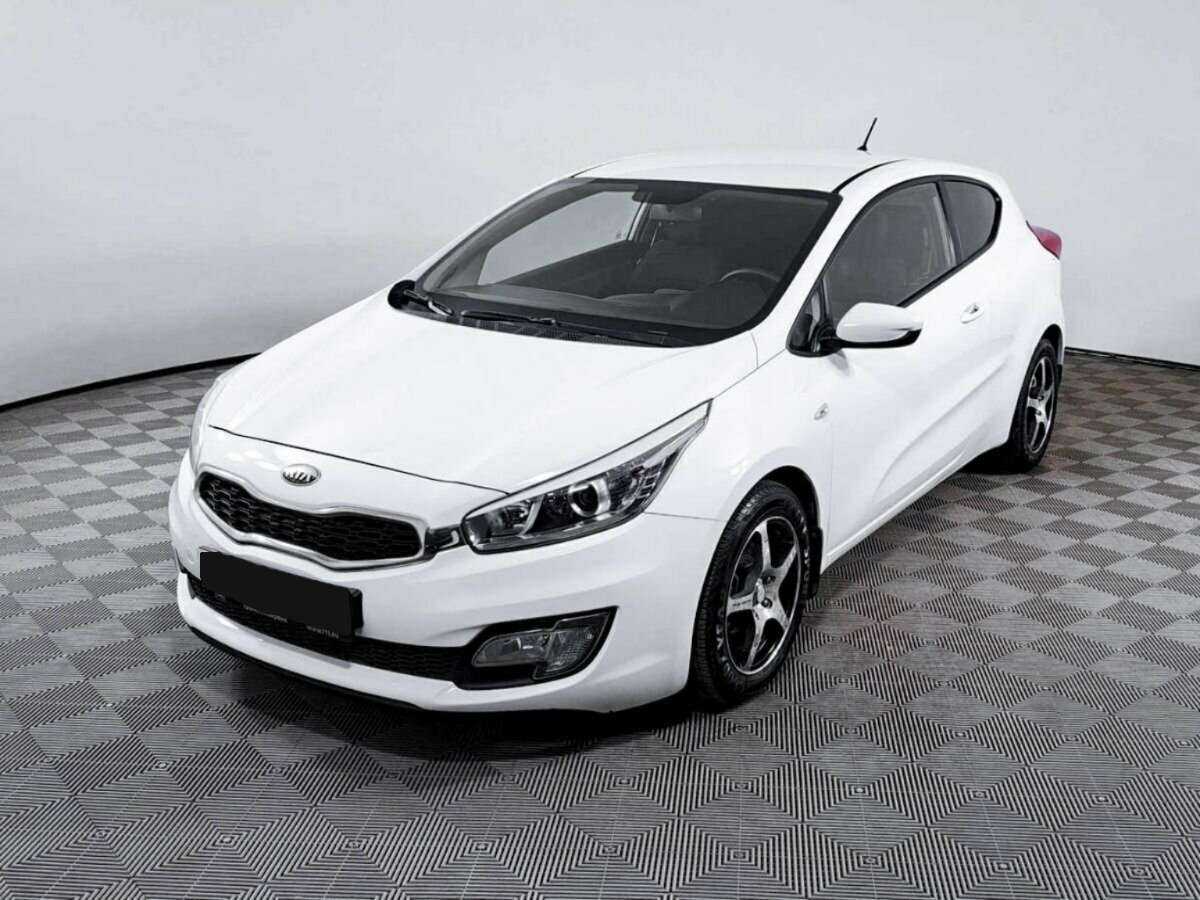 Kia Ceed с пробегом — 2013 год. Фото: #0