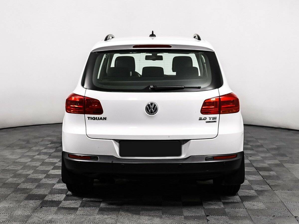 Volkswagen Tiguan с пробегом — 2015 год. Фото: #5