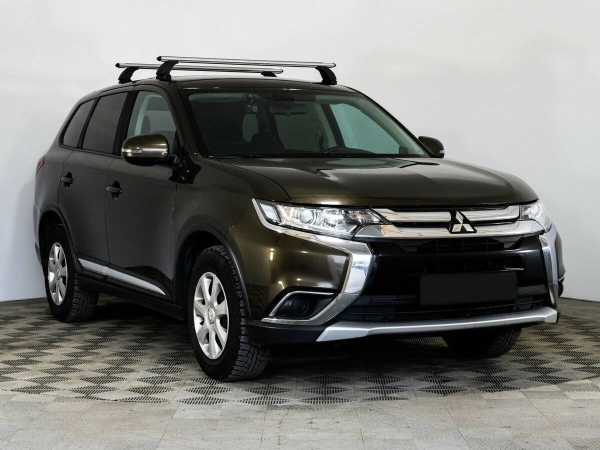 Mitsubishi Outlander с пробегом — 2018 год. Фото: #2