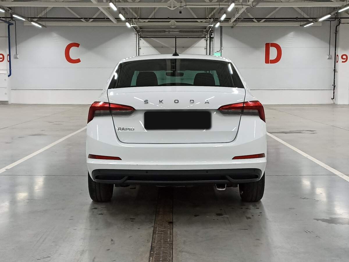 Skoda Rapid с пробегом — 2021 год. Фото: #5