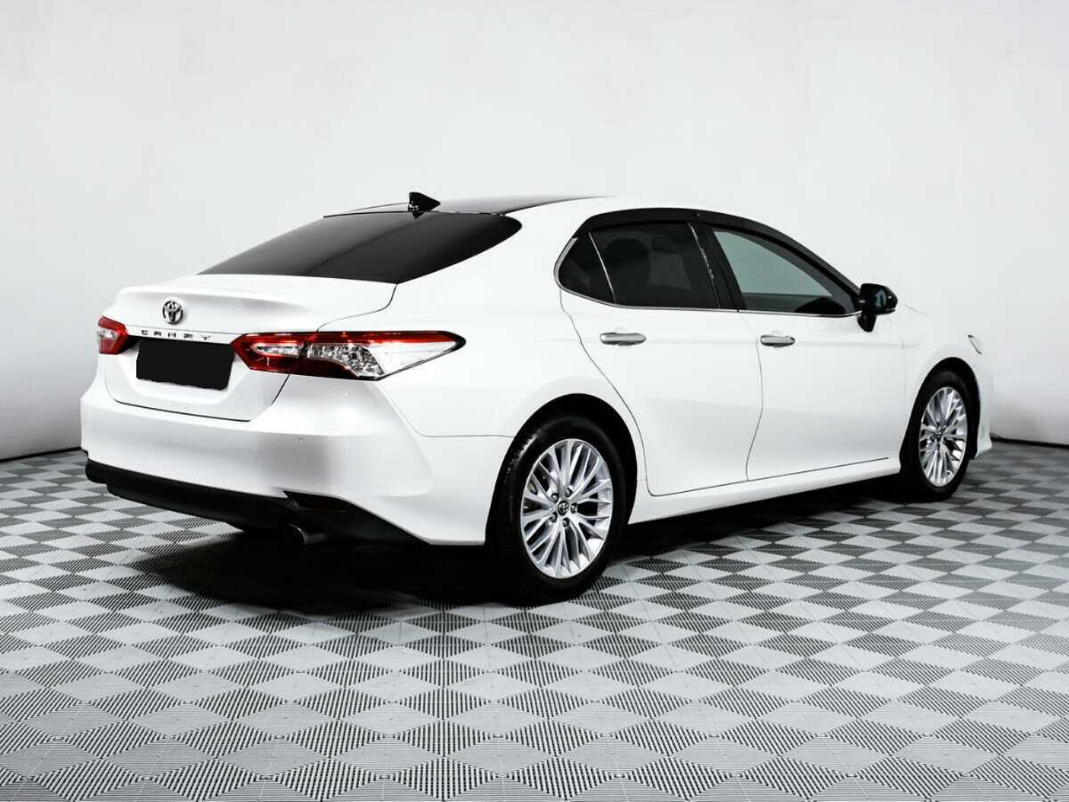 Toyota Camry с пробегом — 2019 год. Фото: #4