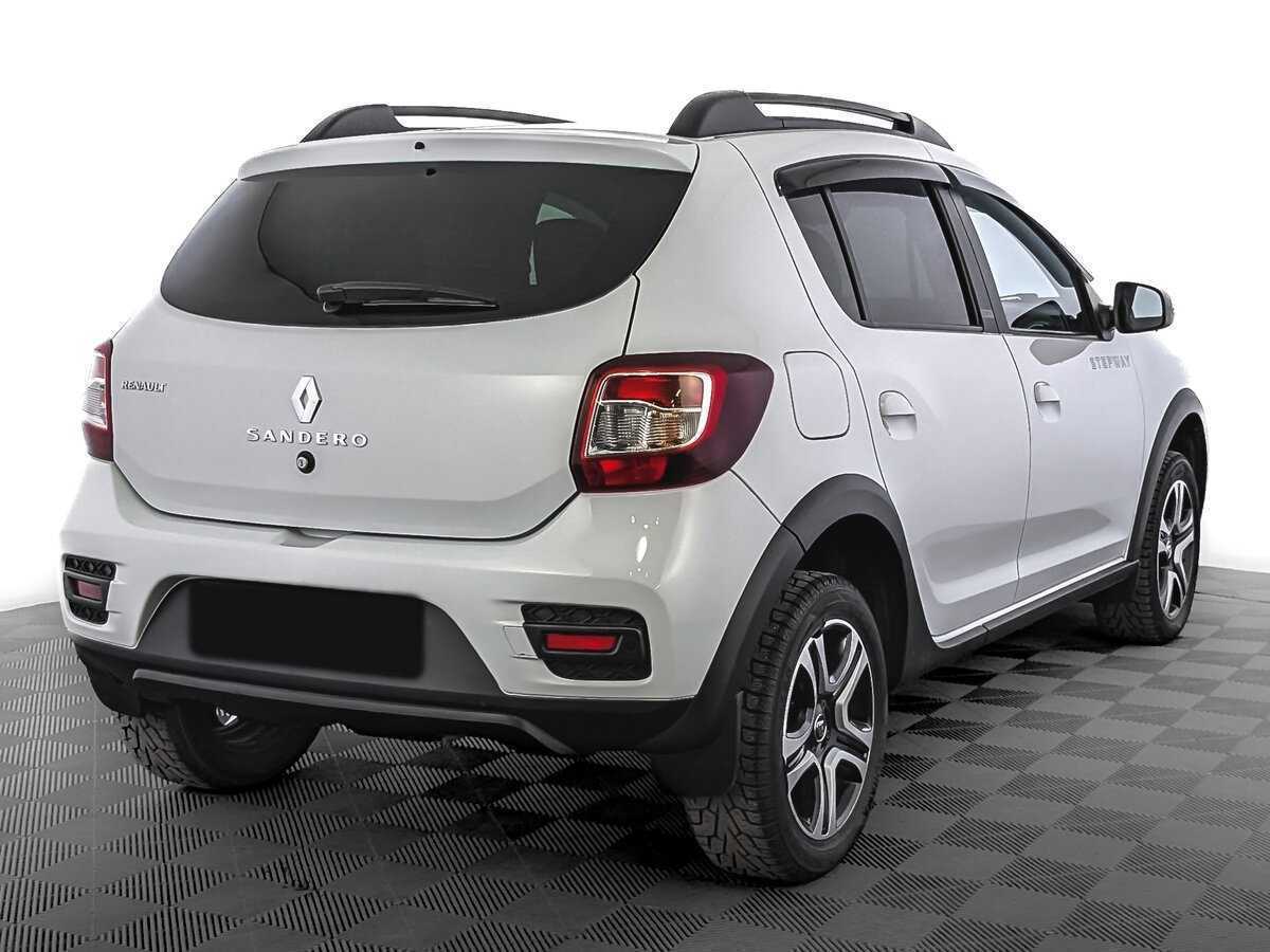 Renault Sandero с пробегом — 2018 год. Фото: #4