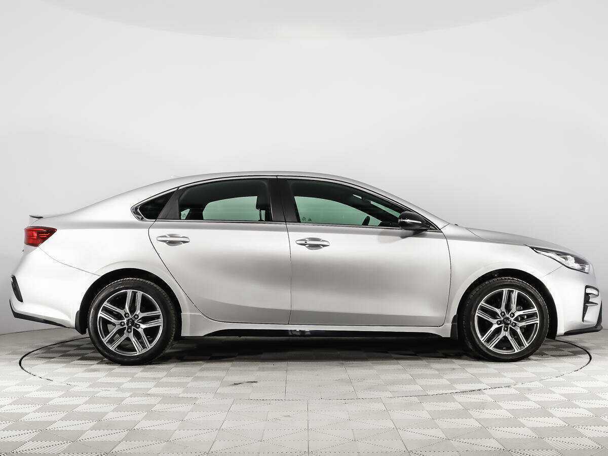 Kia Cerato с пробегом — 2020 год. Фото: #3