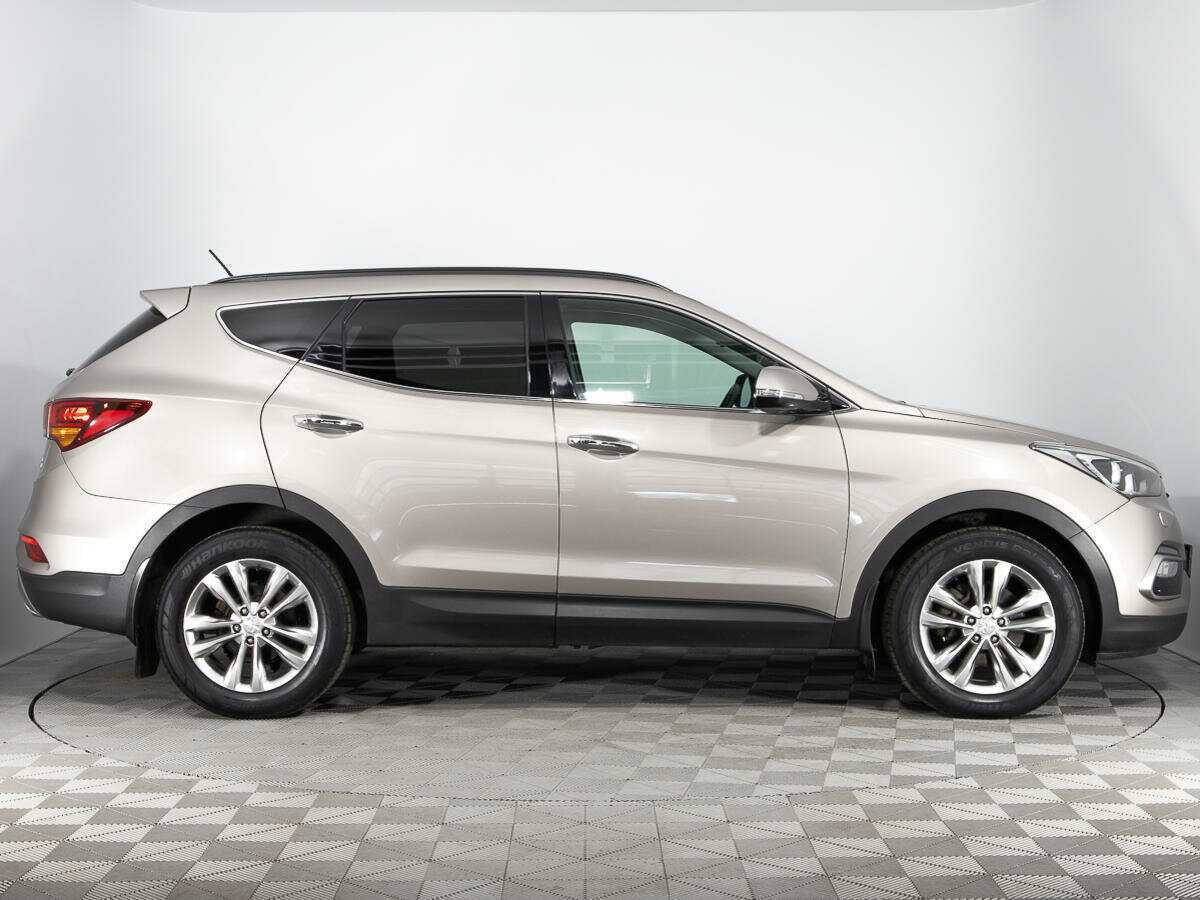 Hyundai Santa Fe с пробегом — 2016 год. Фото: #3