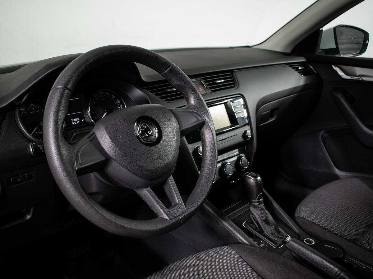 Skoda Octavia с пробегом — 2016 год. Фото: #9