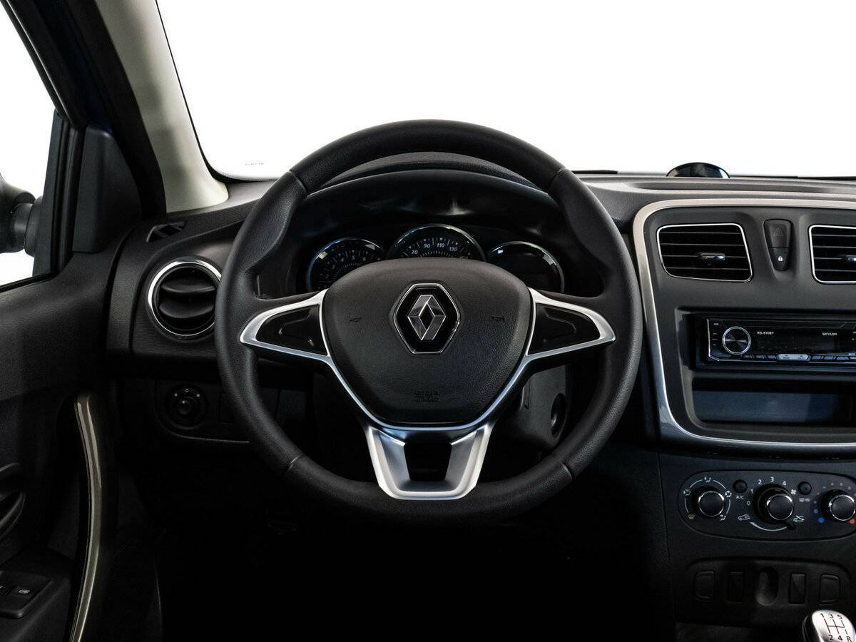 Renault Sandero с пробегом — 2022 год. Фото: #10