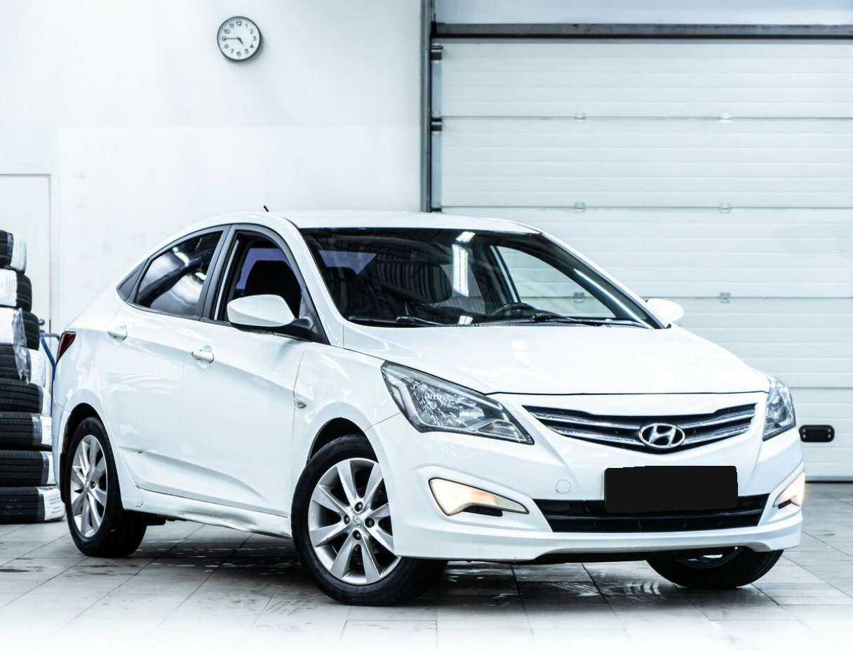 Hyundai Solaris с пробегом — 2015 год. Фото: #1