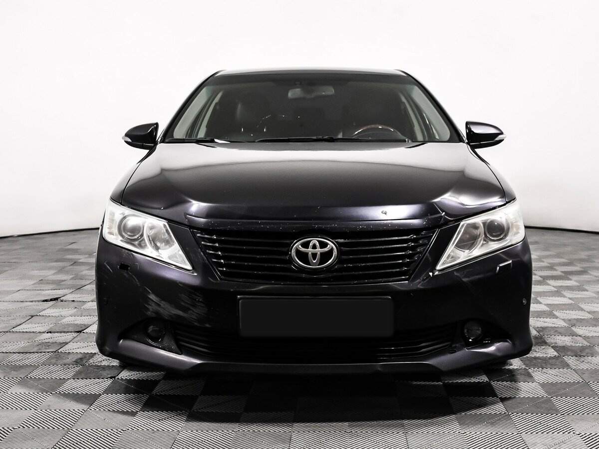 Toyota Camry с пробегом — 2012 год. Фото: #1
