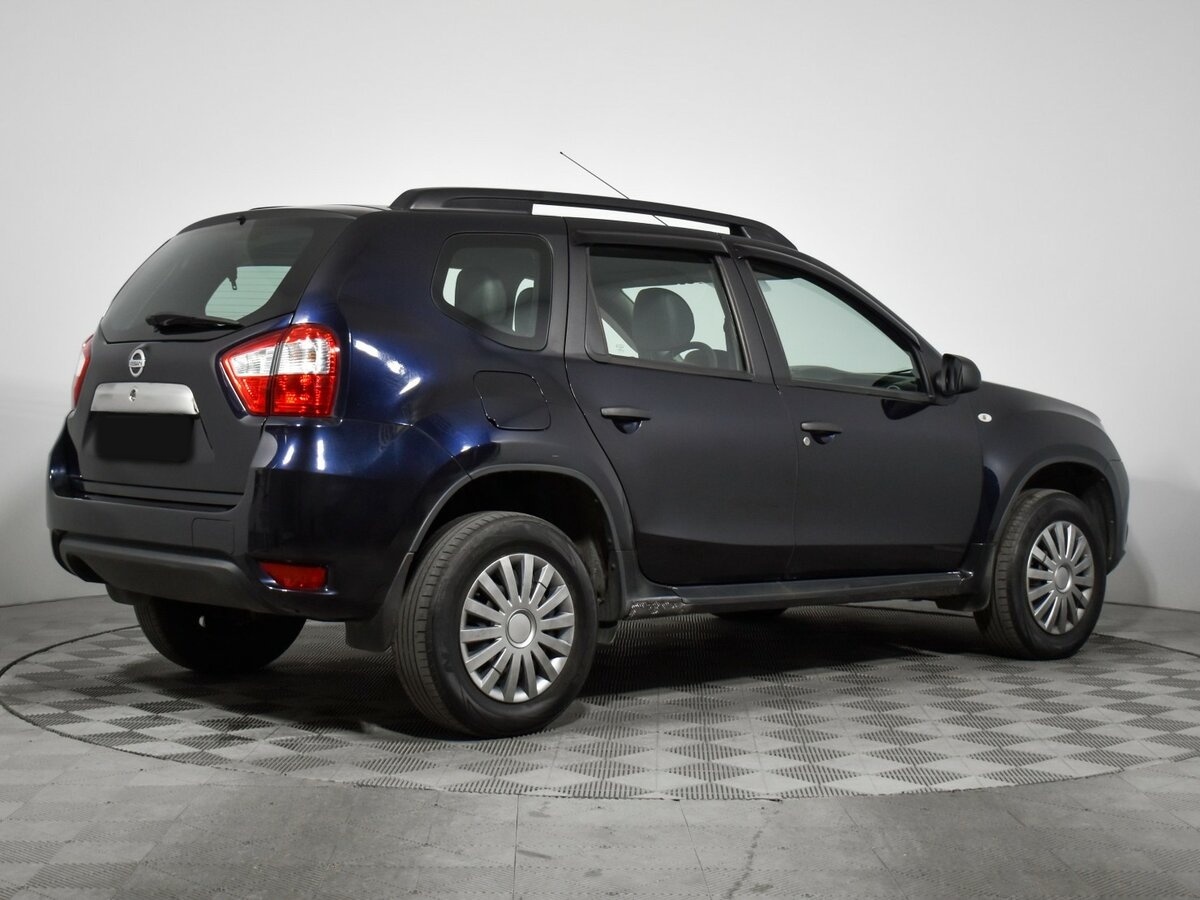Nissan Terrano с пробегом — 2015 год. Фото: #4