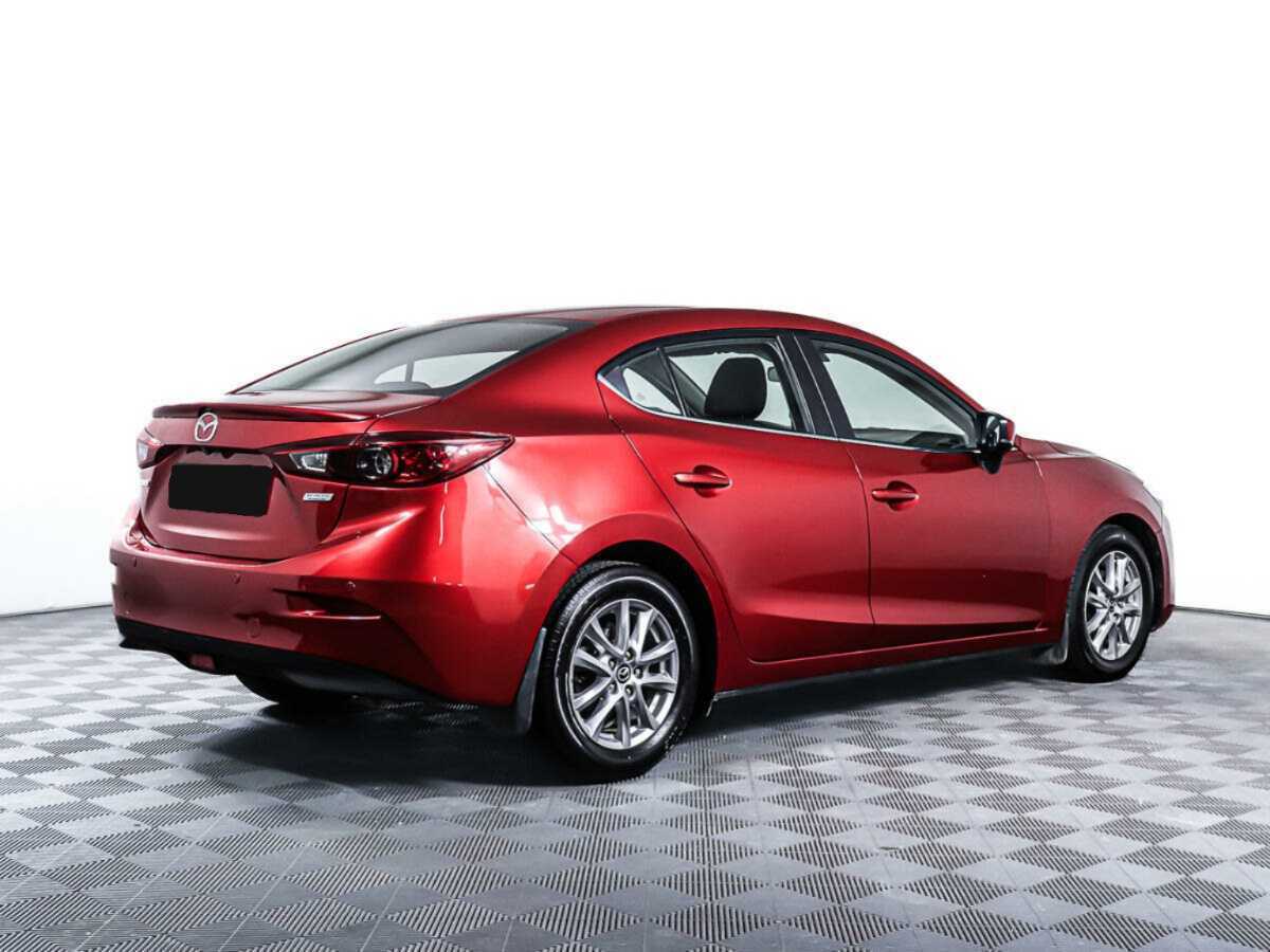 Mazda 3 с пробегом — 2018 год. Фото: #4