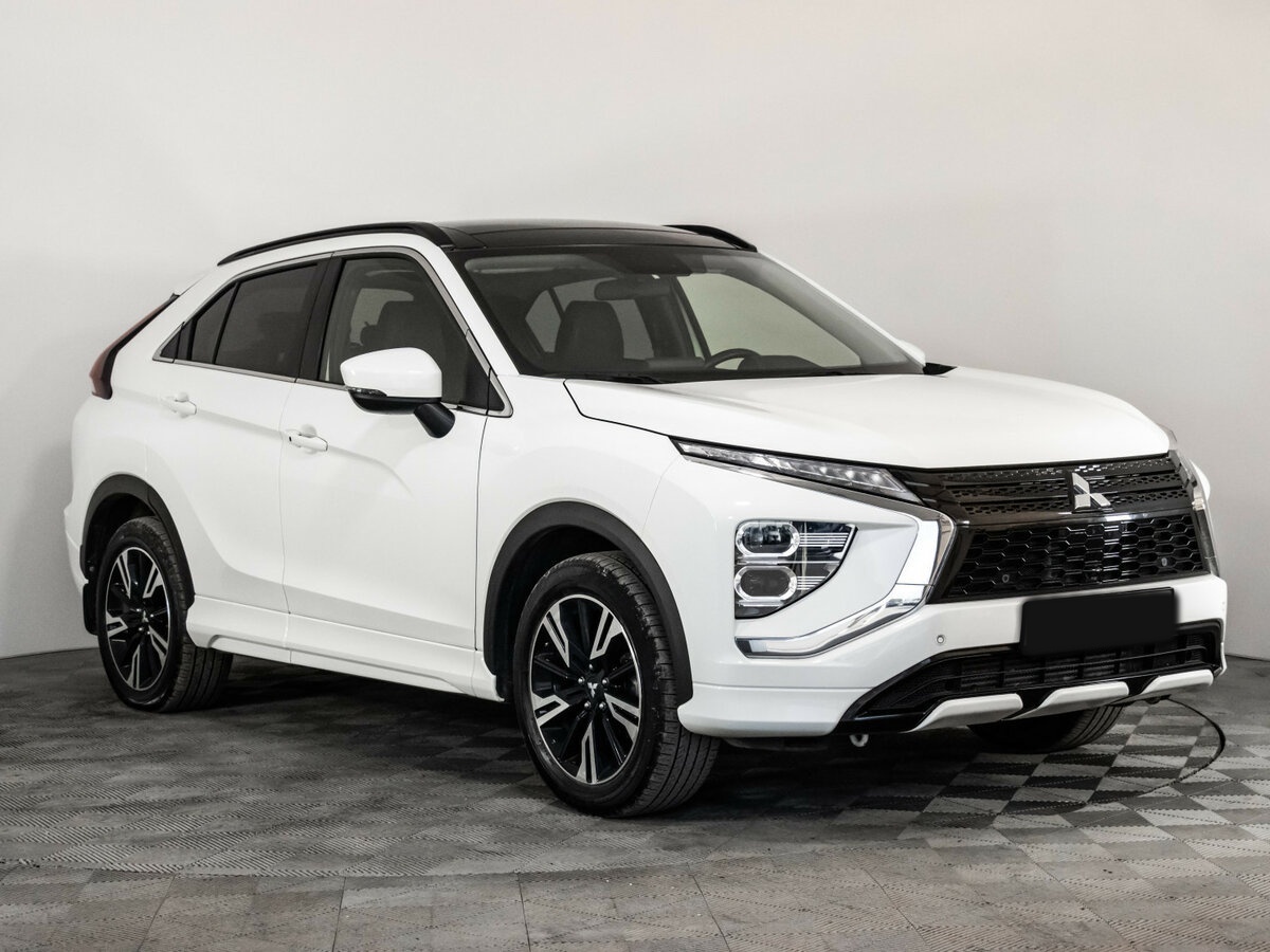 Mitsubishi Eclipse Cross с пробегом — 2022 год. Фото: #2