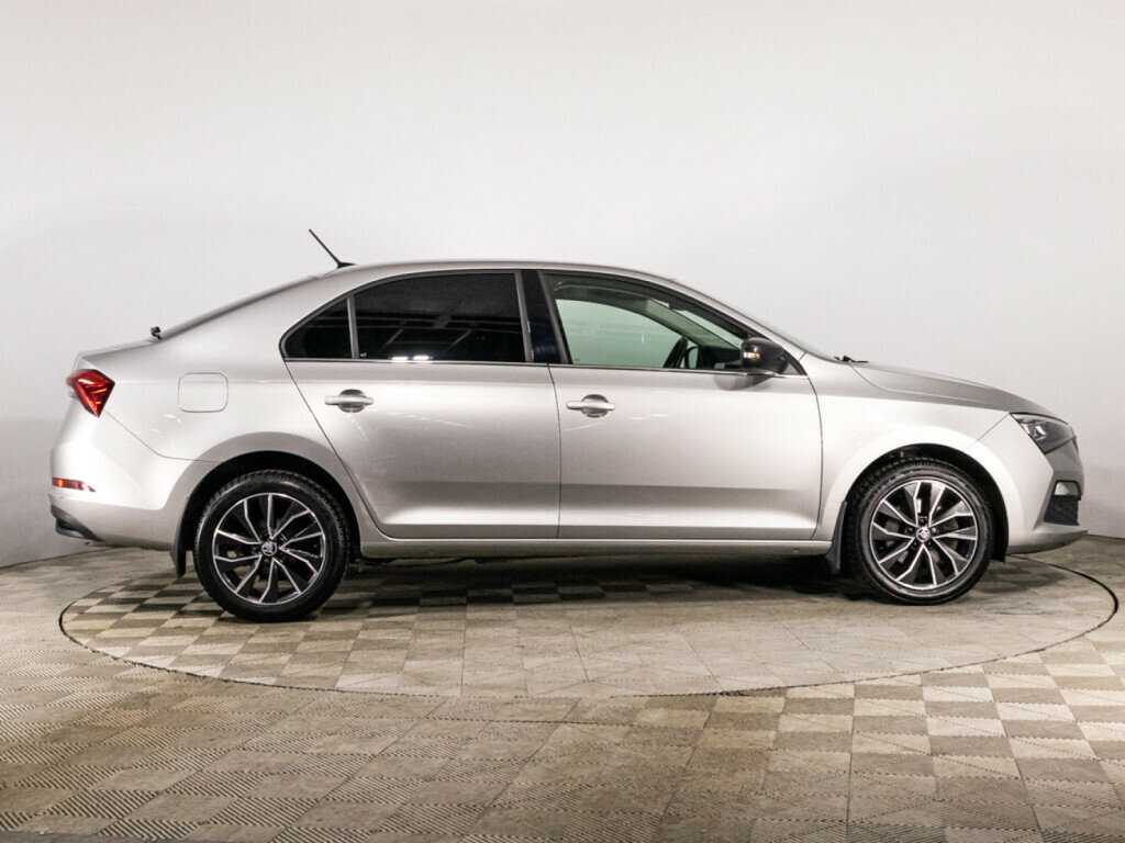Skoda Rapid с пробегом — 2021 год. Фото: #3