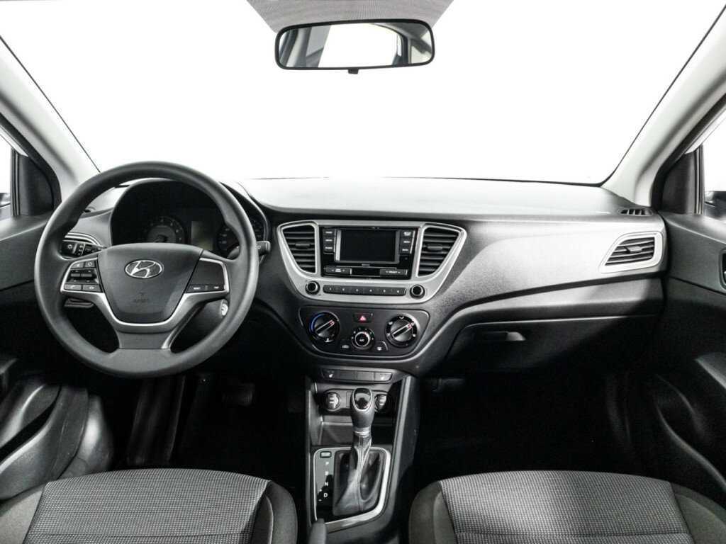 Hyundai Solaris с пробегом — 2022 год. Фото: #12