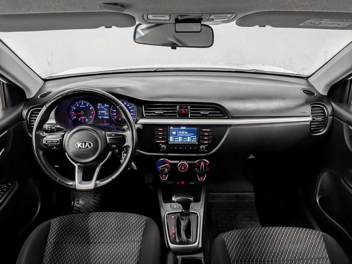 Kia Rio с пробегом — 2020 год. Фото: #13