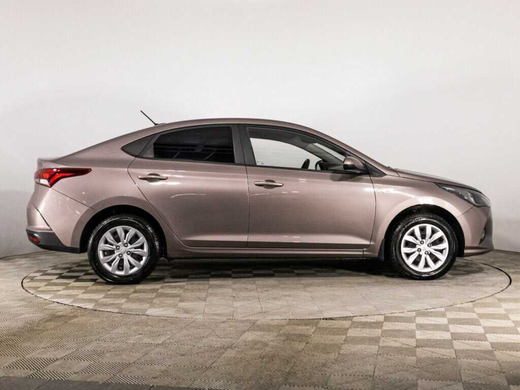 Hyundai Solaris с пробегом — 2020 год. Фото: #3