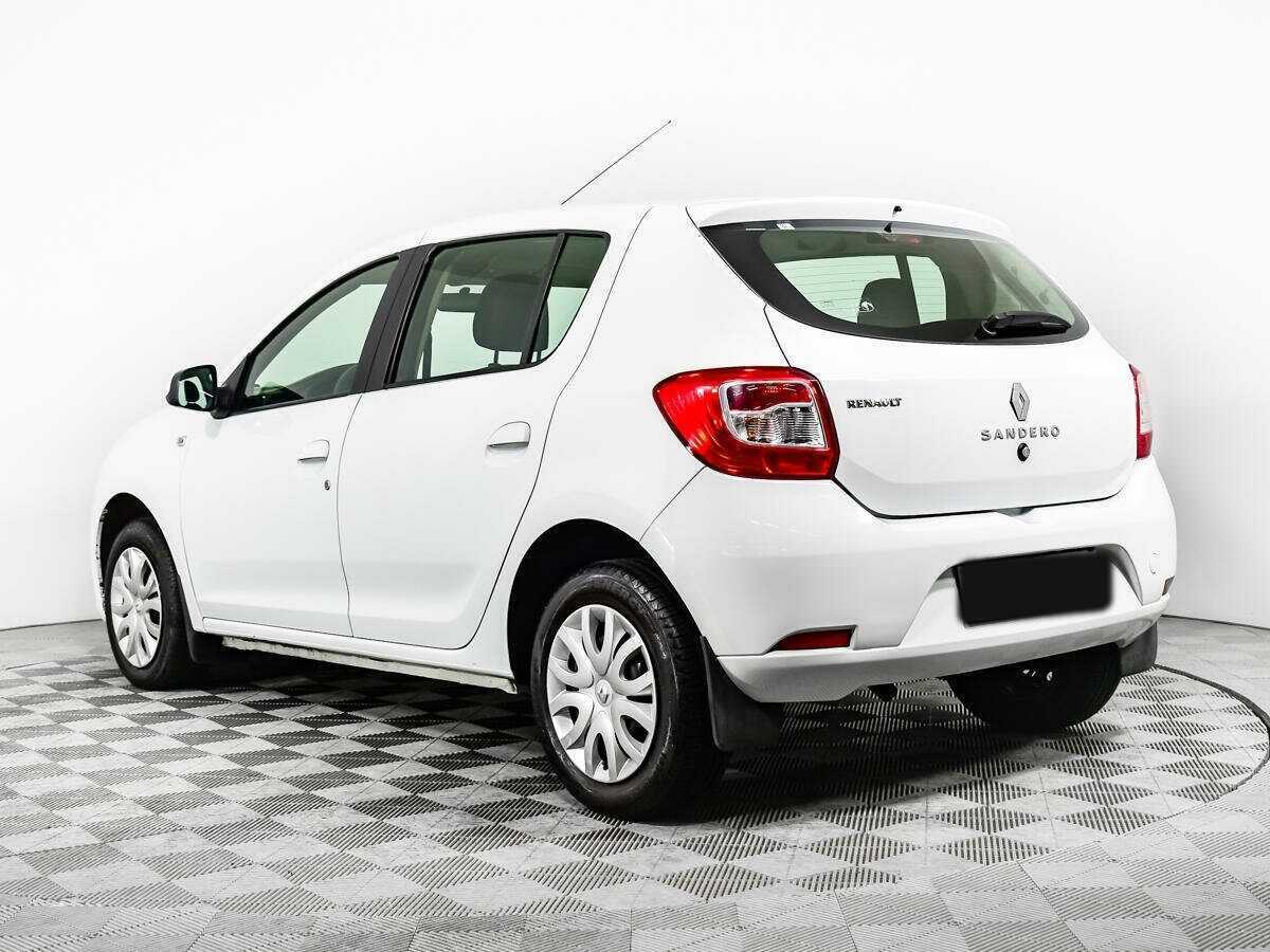 Renault Sandero с пробегом — 2017 год. Фото: #5