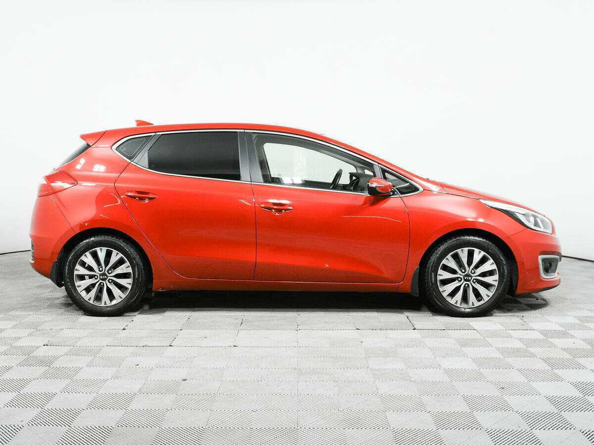 Kia Ceed с пробегом — 2017 год. Фото: #3
