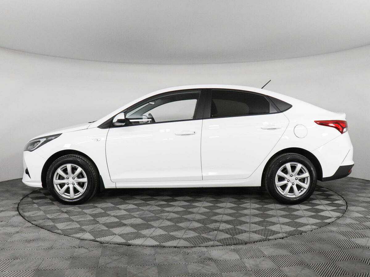 Hyundai Solaris с пробегом — 2021 год. Фото: #7