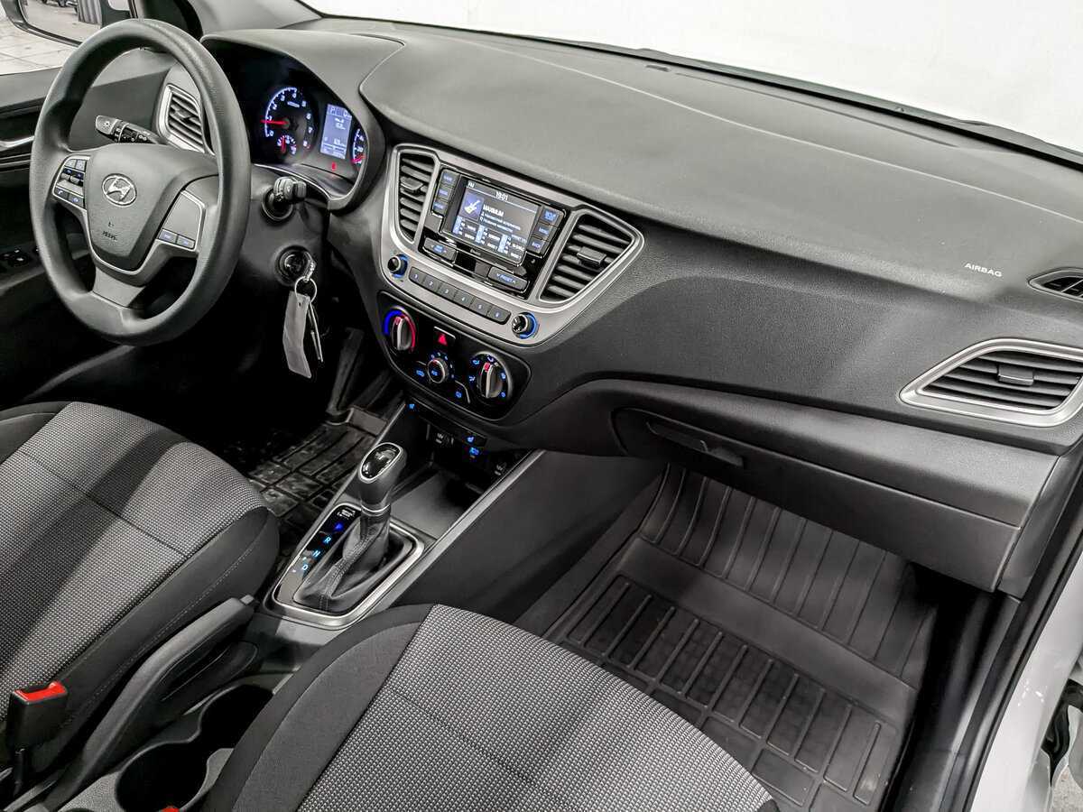 Hyundai Solaris с пробегом — 2021 год. Фото: #10
