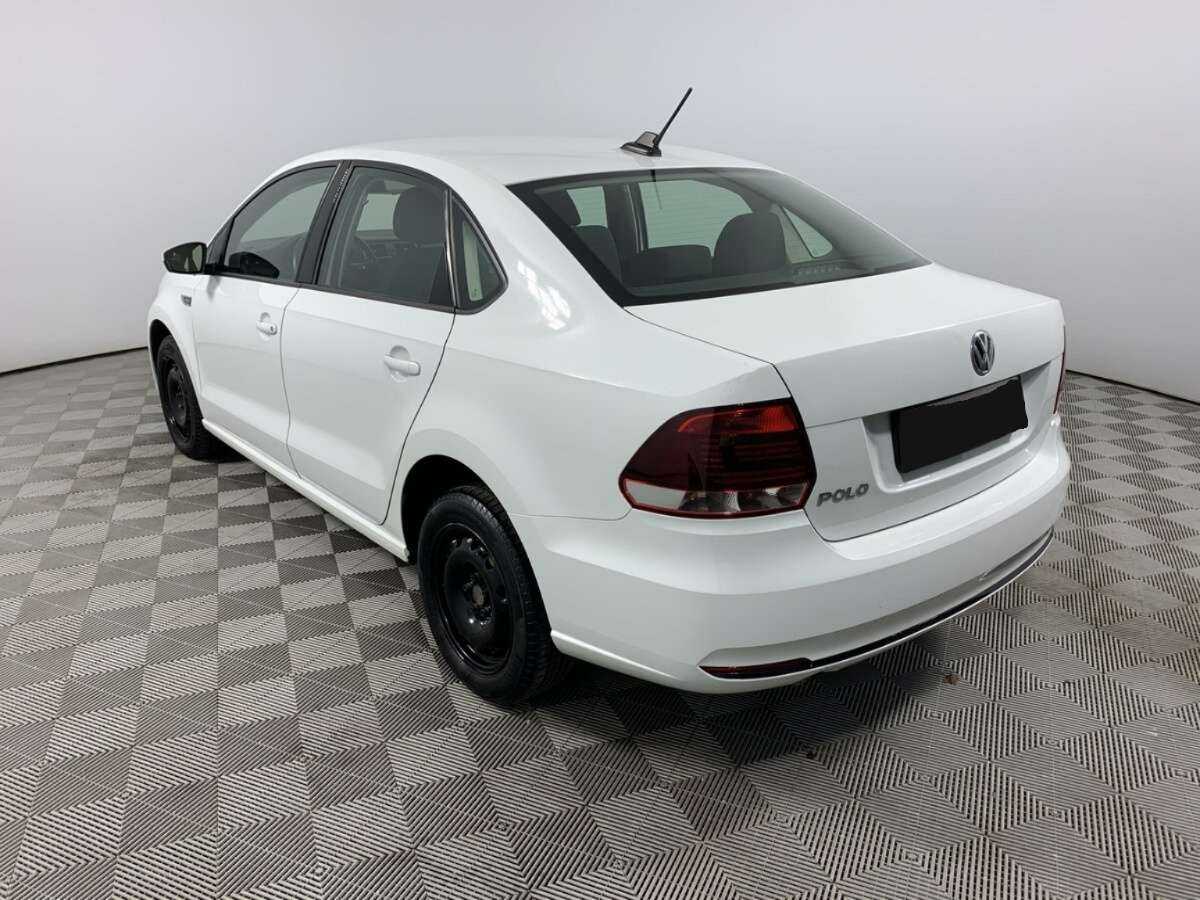 Volkswagen Polo с пробегом — 2019 год. Фото: #5