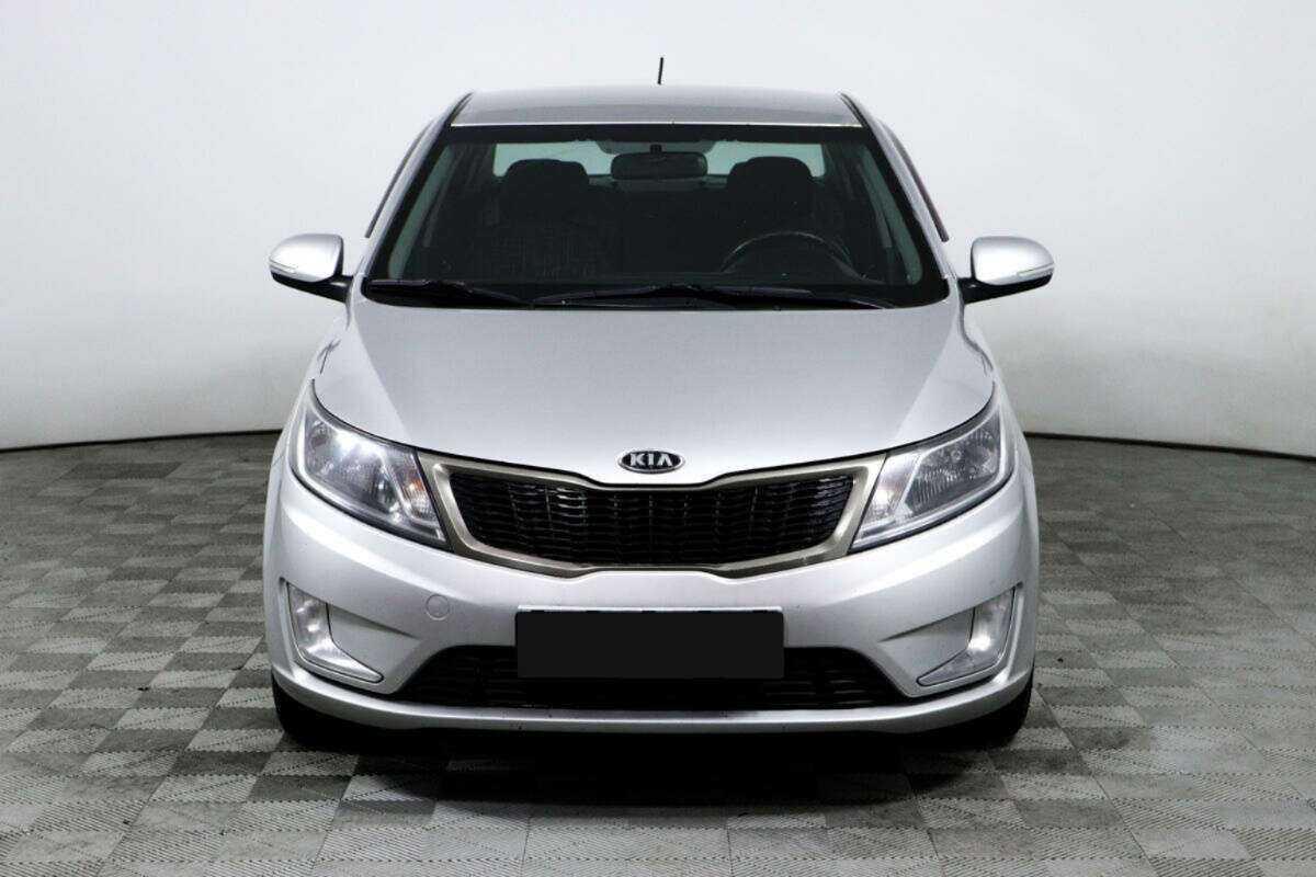 Kia Rio с пробегом — 2012 год. Фото: #1