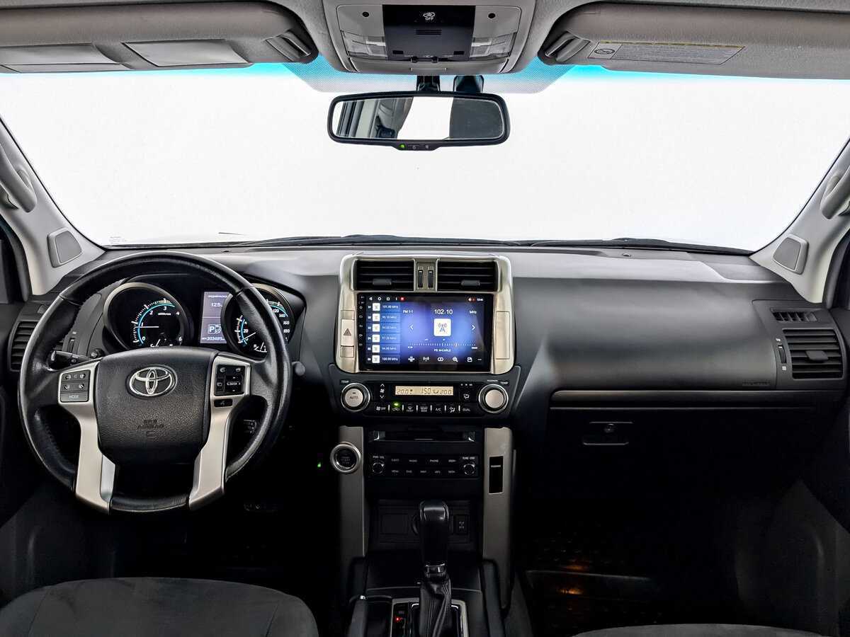 Toyota Land Cruiser Prado с пробегом — 2012 год. Фото: #11
