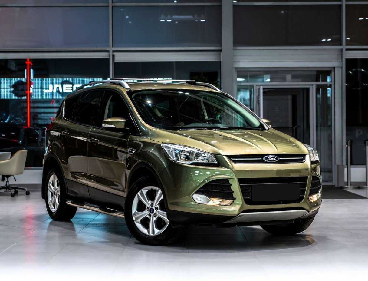 Ford Kuga с пробегом — 2014 год. Фото: #1