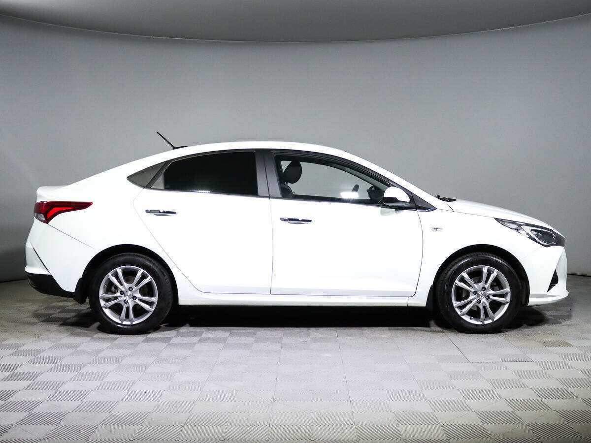 Hyundai Solaris с пробегом — 2020 год. Фото: #3