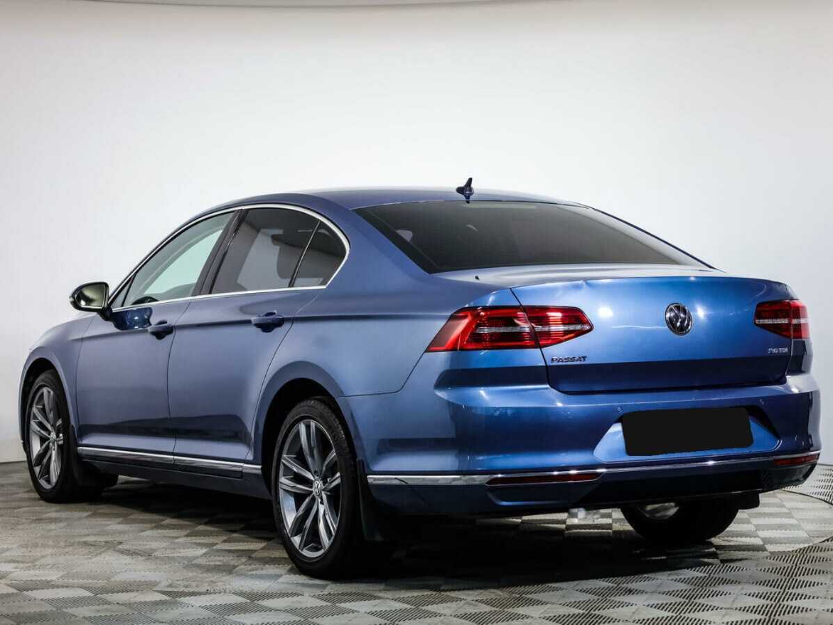 Volkswagen Passat с пробегом — 2017 год. Фото: #5