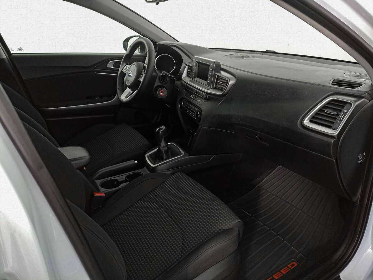 Kia Ceed с пробегом — 2019 год. Фото: #8