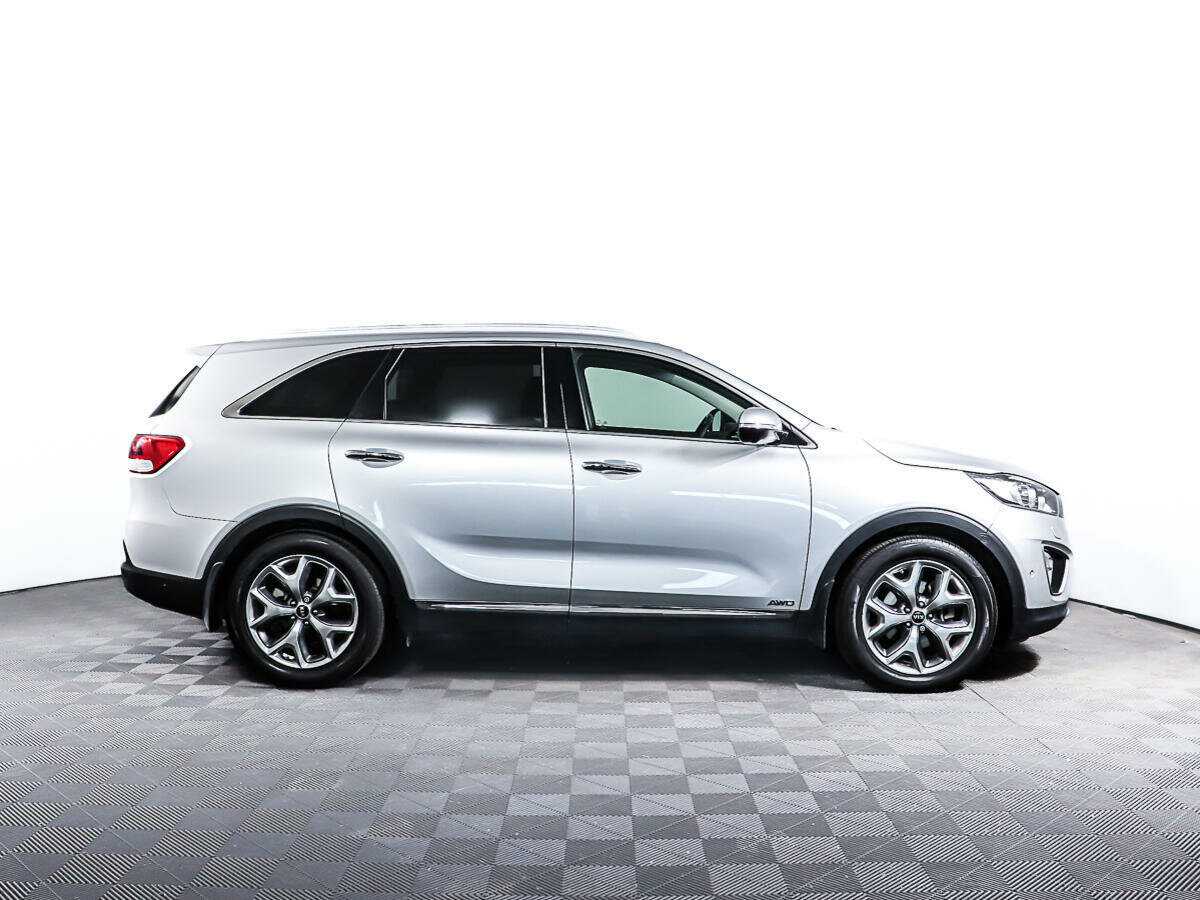 Kia Sorento с пробегом — 2017 год. Фото: #3