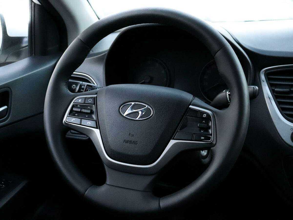 Hyundai Solaris с пробегом — 2018 год. Фото: #11