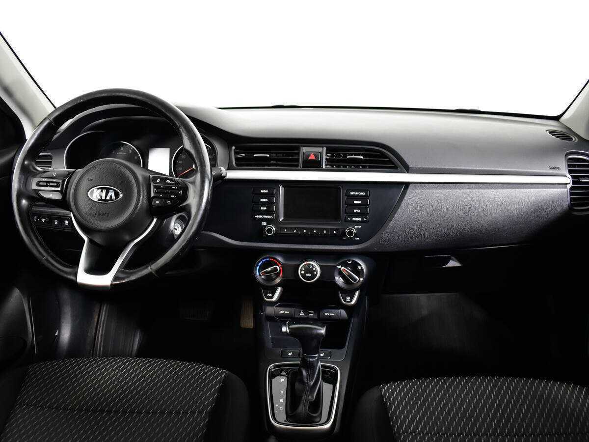 Kia Rio с пробегом — 2017 год. Фото: #11