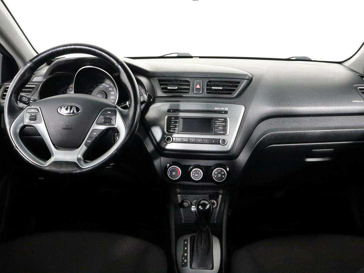 Kia Rio с пробегом — 2015 год. Фото: #10