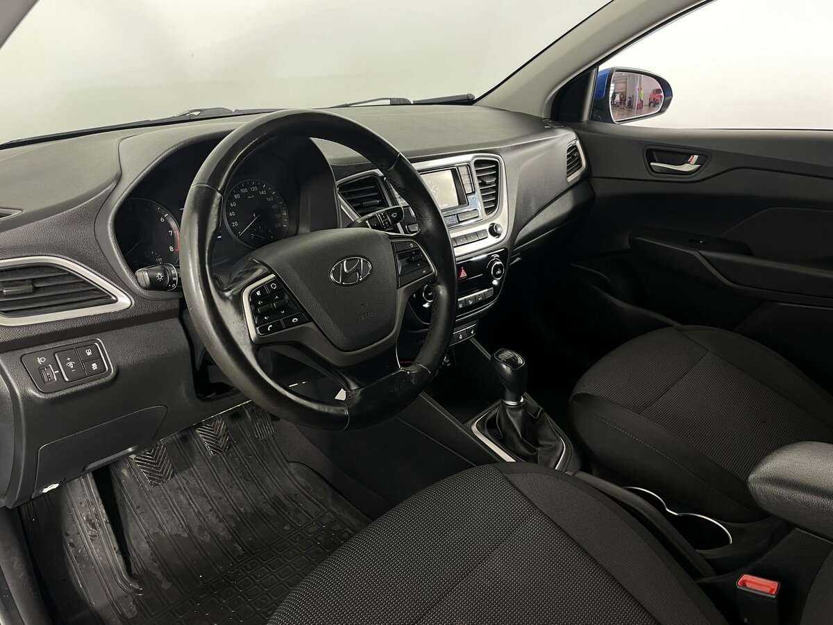 Hyundai Solaris с пробегом — 2017 год. Фото: #6