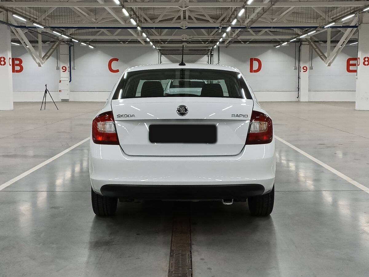 Skoda Rapid с пробегом — 2018 год. Фото: #5
