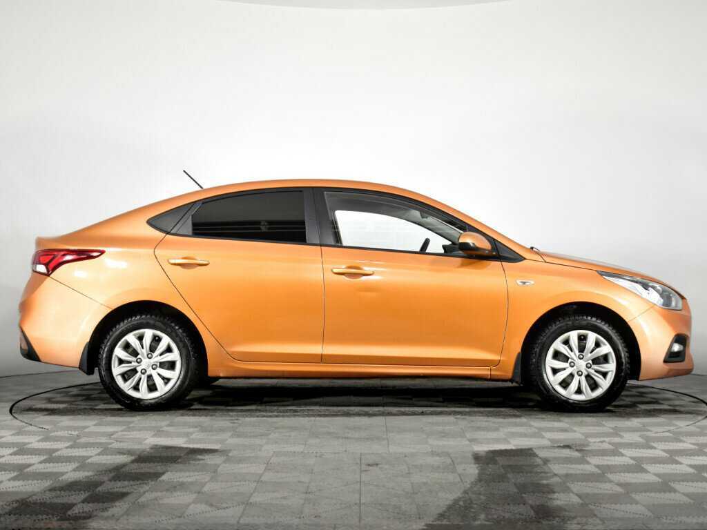 Hyundai Solaris с пробегом — 2017 год. Фото: #3