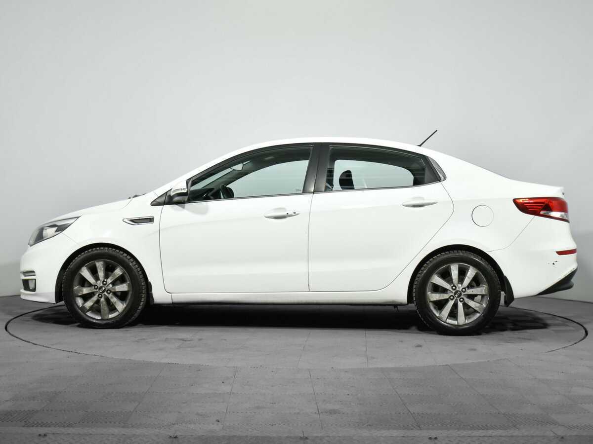 Kia Rio с пробегом — 2015 год. Фото: #7
