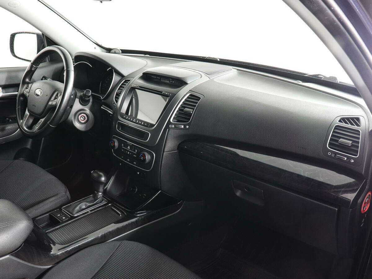 Kia Sorento с пробегом — 2018 год. Фото: #9